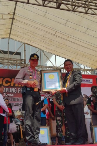 Penghargaan LEPRID untuk Rekor Pembentukan Paguyuban Kampung Serikat Pekerja dan Buruh Pertama di Indonesia